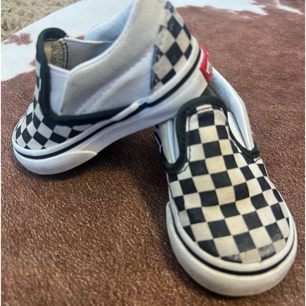 VANS - checkered toddler shoes